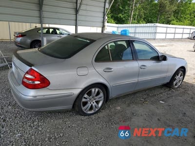 Trzecie zdjęcie samochodu z tyłu: 2006 MERCEDES-BENZ E-CLASS VIN:WDBUF56J06A931371 - miniatura
