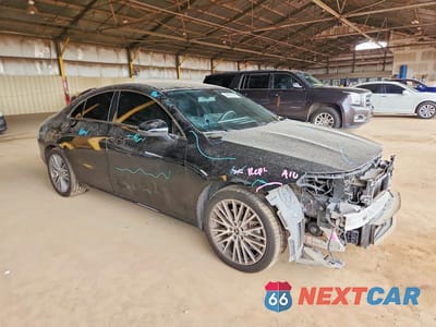 Czwarte zdjęcie samochodu z boku: 2022 MERCEDES-BENZ CLA 250 VIN:W1K5J4GB4NN250682 - miniatura