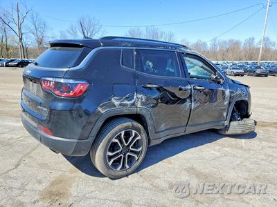 Trzecie zdjęcie samochodu z tyłu: 2022 JEEP COMPASS LIMITED VIN:3C4NJDCB4NT184182 - miniatura