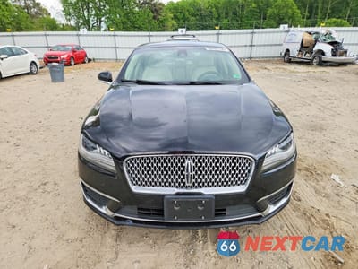 Piąte zdjęcie samochodu w środku: 2019 LINCOLN MKZ RESERVE II VIN:3LN6L5E9XKR613912 - miniatura