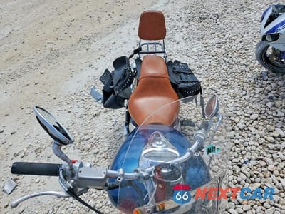 Piąte zdjęcie samochodu w środku: 2004 HONDA VTX1300 C VIN:1HFSC55054A002211 - miniatura