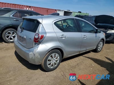 Trzecie zdjęcie samochodu z tyłu: 2013 TOYOTA PRIUS C TWO VIN:JTDKDTB31D1550524 - miniatura