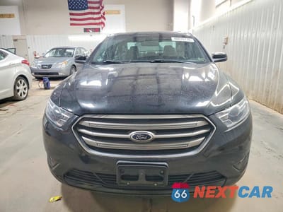Piąte zdjęcie samochodu w środku: 2015 FORD TAURUS SEL VIN:1FAHP2E82FG179494 - miniatura