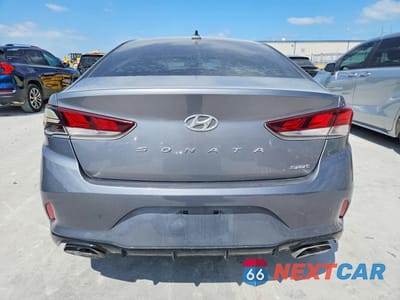 Zdjęcie 6 z 13 samochodu: 2018 HYUNDAI SONATA SPORT VIN:5NPE34AF6JH688744 - miniatura