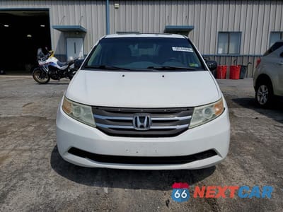 Piąte zdjęcie samochodu w środku: 2011 HONDA ODYSSEY EXL VIN:5FNRL5H60BB102262 - miniatura