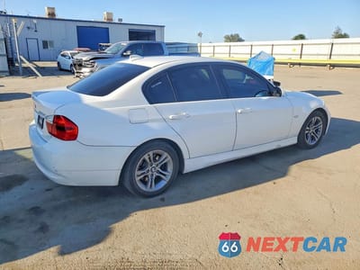 Trzecie zdjęcie samochodu z tyłu: 2008 BMW 328 XI VIN:WBAVC93568K039584 - miniatura