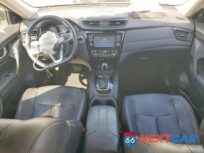 Zdjęcie 8 z 13 samochodu: 2017 NISSAN ROGUE SL VIN:5N1AT2MT5HC781986 - miniatura