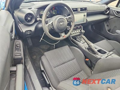 Zdjęcie 8 z 11 samochodu: 2022 TOYOTA GR86 BASE VIN:JF1ZNBC12N8754394 - miniatura