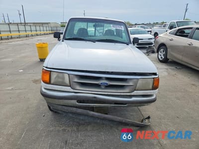 Piąte zdjęcie samochodu w środku: 1997 FORD RANGER VIN:1FTCR10A1VPA98682 - miniatura