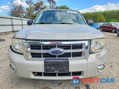 Piąte zdjęcie samochodu w środku: 2008 FORD ESCAPE XLT VIN:1FMCU03168KD33367 - miniatura