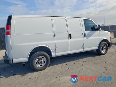 Trzecie zdjęcie samochodu z tyłu: 2018 GMC SAVANA 2500 UTILITY / SERVICE VAN VIN:1GTW7AFP0J1311472 - miniatura