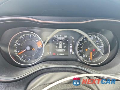 Zdjęcie 9 z 12 samochodu: 2019 JEEP CHEROKEE LATITUDE VIN:1C4PJLCB2KD206653 - miniatura