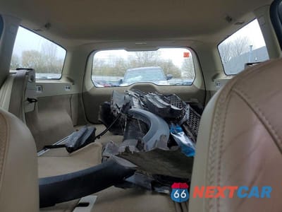 Zdjęcie 10 z 13 samochodu: 2010 VOLVO XC70 3.2 VIN:YV4960BZ3A1084163 - miniatura