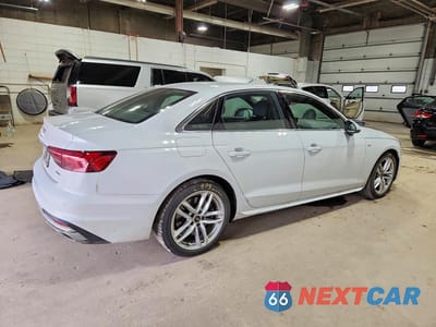 Trzecie zdjęcie samochodu z tyłu: 2022 AUDI A4 PREMIUM PLUS 45 VIN:WAUEAAF47NN008168 - miniatura