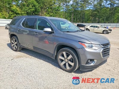 Czwarte zdjęcie samochodu z boku: 2020 CHEVROLET TRAVERSE LT VIN:1GNERHKW4LJ304241 - miniatura