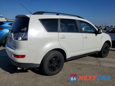 Trzecie zdjęcie samochodu z tyłu: 2008 MITSUBISHI OUTLANDER LS VIN:JA4MS31X98Z013811 - miniatura