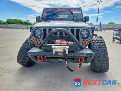 Piąte zdjęcie samochodu w środku: 2021 JEEP WRANGLER UNLIMITED RUBICON VIN:1C4JJXFM4MW617439 - miniatura