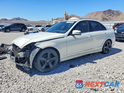 2010 MERCEDES-BENZ C 300 WDDGF5EB4AR087070 - główne zdjęcie licytacji z USA - miniatura