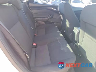 Zdjęcie 10 z 12 samochodu: 2015 FORD FOCUS SE VIN:1FADP3F2XFL262810 - miniatura