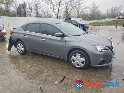 Czwarte zdjęcie samochodu z boku: 2017 NISSAN SENTRA S VIN:3N1AB7APXHY389401 - miniatura