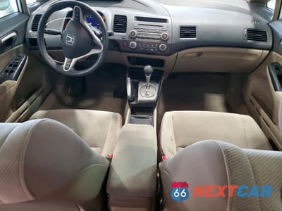 Zdjęcie 8 z 11 samochodu: 2009 HONDA CIVIC EX VIN:19XFA16809E000644 - miniatura