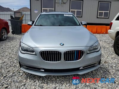 Piąte zdjęcie samochodu w środku: 2015 BMW 750 LI VIN:WBAYE8C57FD782001 - miniatura