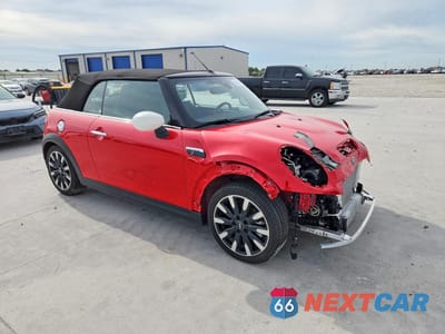 Czwarte zdjęcie samochodu z boku: 2024 MINI COOPER S VIN:WMW43DL00R3S14393 - miniatura