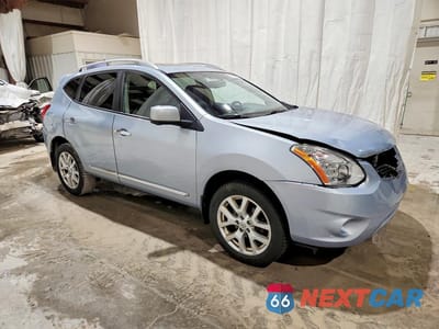 Czwarte zdjęcie samochodu z boku: 2013 NISSAN ROGUE S VIN:JN8AS5MV5DW117940 - miniatura