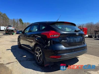 Trzecie zdjęcie samochodu z tyłu: 2018 FORD FOCUS SEL VIN:1FADP3M28JL225816 - miniatura