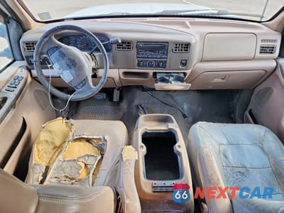 Zdjęcie 8 z 11 samochodu: 1999 FORD F250 SUPER DUTY VIN:1FTNW20L8XEA96113 - miniatura