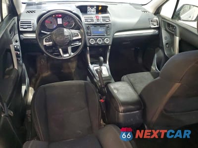 Zdjęcie 8 z 12 samochodu: 2018 SUBARU FORESTER 2.5I VIN:JF2SJABC1JH560004 - miniatura