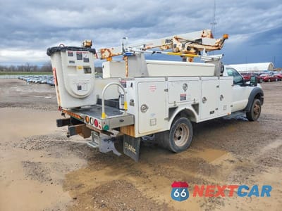 Czwarte zdjęcie samochodu z boku: 2016 FORD F450 SUPER DUTY BUCKET TRUCK VIN:1FDUF4GY3GEC04013 - miniatura