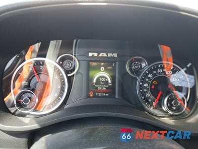 Zdjęcie 9 z 11 samochodu: 2023 RAM 2500 VIN:3C6UR5CJ6PG539356 - miniatura