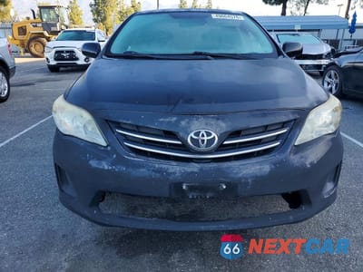 Piąte zdjęcie samochodu w środku: 2013 TOYOTA COROLLA LE VIN:2T1BU4EE3DC016813 - miniatura