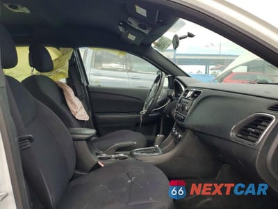 Zdjęcie 7 z 12 samochodu: 2013 CHRYSLER 200 TOURING VIN:1C3CCBBB4DN672428 - miniatura