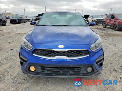 Piąte zdjęcie samochodu w środku: 2019 KIA FORTE LXS VIN:3KPF24ADXKE089602 - miniatura