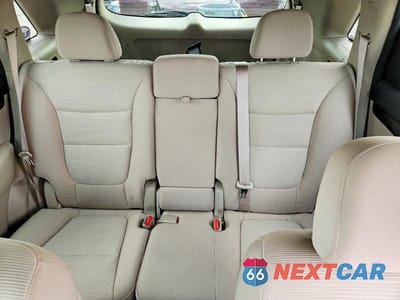 Zdjęcie 10 z 13 samochodu: 2015 KIA SORENTO LX VIN:5XYKTDA72FG607507 - miniatura