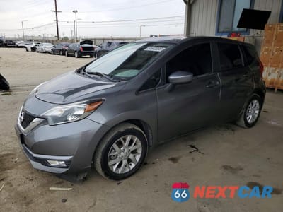 2018 NISSAN VERSA NOTE SV 3N1CE2CP1JL357035 - główne zdjęcie licytacji z USA - miniatura