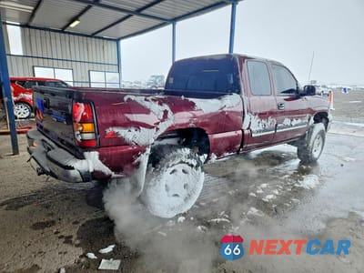 Trzecie zdjęcie samochodu z tyłu: 2003 CHEVROLET SILVERADO K1500 VIN:2GCEK19T131320469 - miniatura