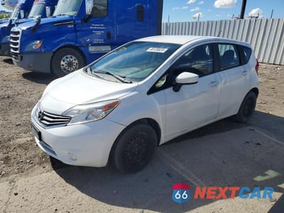2015 NISSAN VERSA NOTE S PLUS 3N1CE2CP8FL426634 - główne zdjęcie licytacji z USA - miniatura