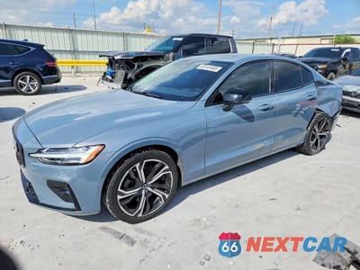 2023 VOLVO S60 PLUS 7JRL12FW3PG252068 - główne zdjęcie licytacji z USA - miniatura