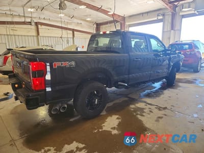Trzecie zdjęcie samochodu z tyłu: 2025 FORD F250 SUPER DUTY VIN:1FT8W2BT7SEC29916 - miniatura