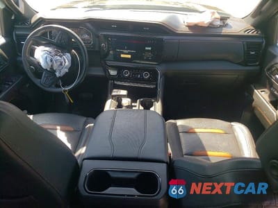 Zdjęcie 8 z 12 samochodu: 2024 GMC SIERRA 1500 VIN:1GTUUEE8XRZ188343 - miniatura