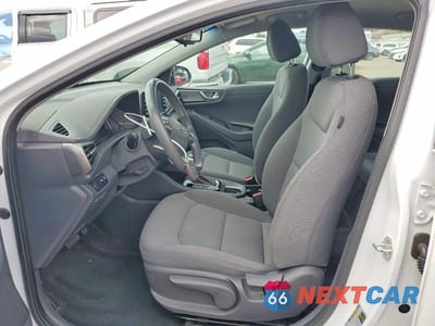 Zdjęcie 7 z 12 samochodu: 2020 HYUNDAI IONIQ SE VIN:KMHC65LD9LU189201 - miniatura