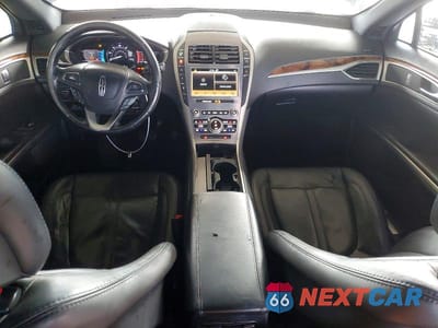 Zdjęcie 8 z 12 samochodu: 2019 LINCOLN MKZ VIN:3LN6L5KU3KR625103 - miniatura