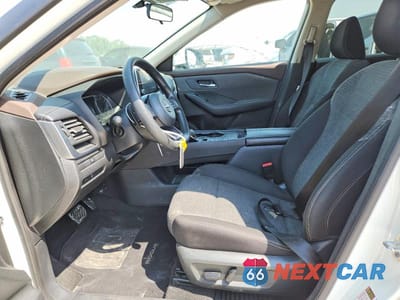 Zdjęcie 7 z 12 samochodu: 2023 NISSAN ROGUE SV VIN:5N1BT3BA2PC794608 - miniatura
