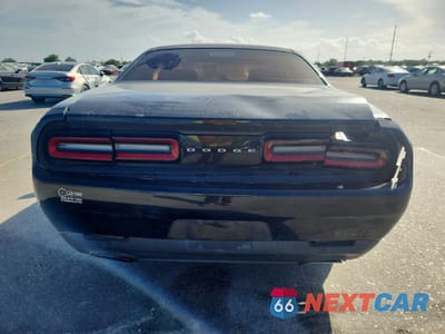 Zdjęcie 6 z 11 samochodu: 2016 DODGE CHALLENGER SXT VIN:2C3CDZAG4GH195452 - miniatura