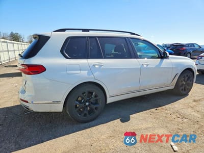 Trzecie zdjęcie samochodu z tyłu: 2020 BMW X7 XDRIVE40I VIN:5UXCW2C0XL9C84046 - miniatura