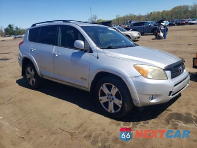 Czwarte zdjęcie samochodu z boku: 2006 TOYOTA RAV4 SPORT VIN:JTMBK32V766000077 - miniatura