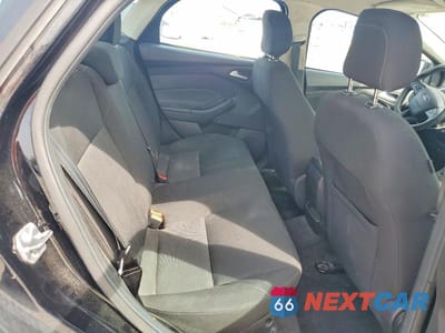 Zdjęcie 10 z 12 samochodu: 2018 FORD FOCUS SE VIN:1FADP3F27JL236948 - miniatura
